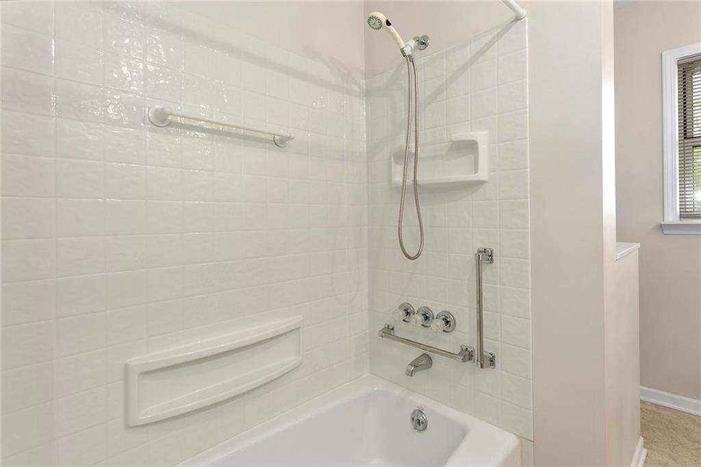 10 W Bridlespur Drive — photo 23