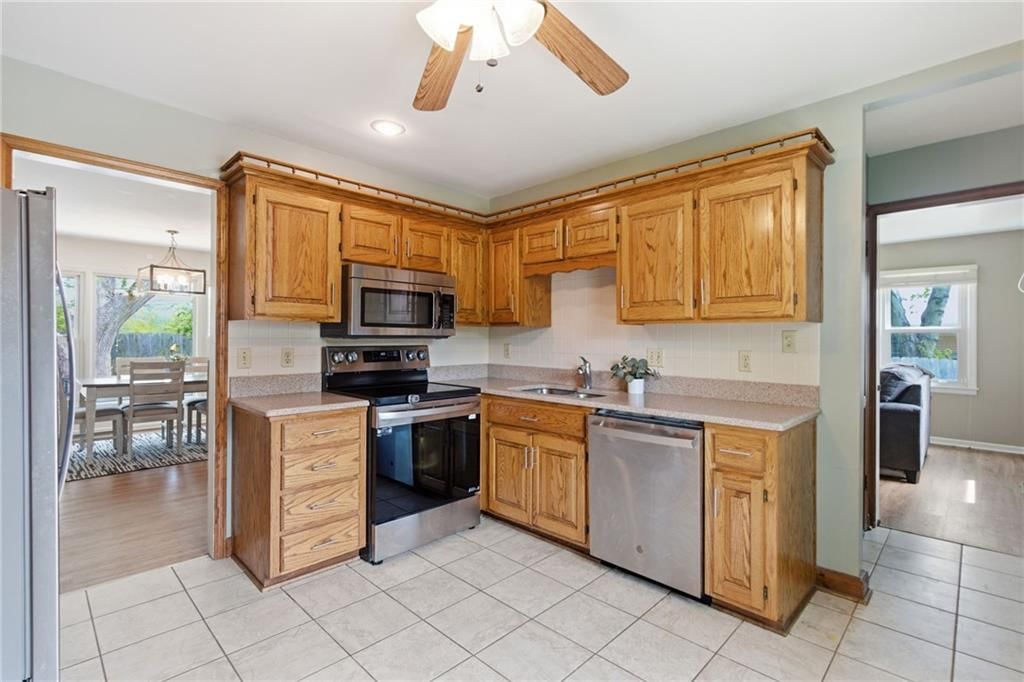 4921 N Askew Avenue — photo 9