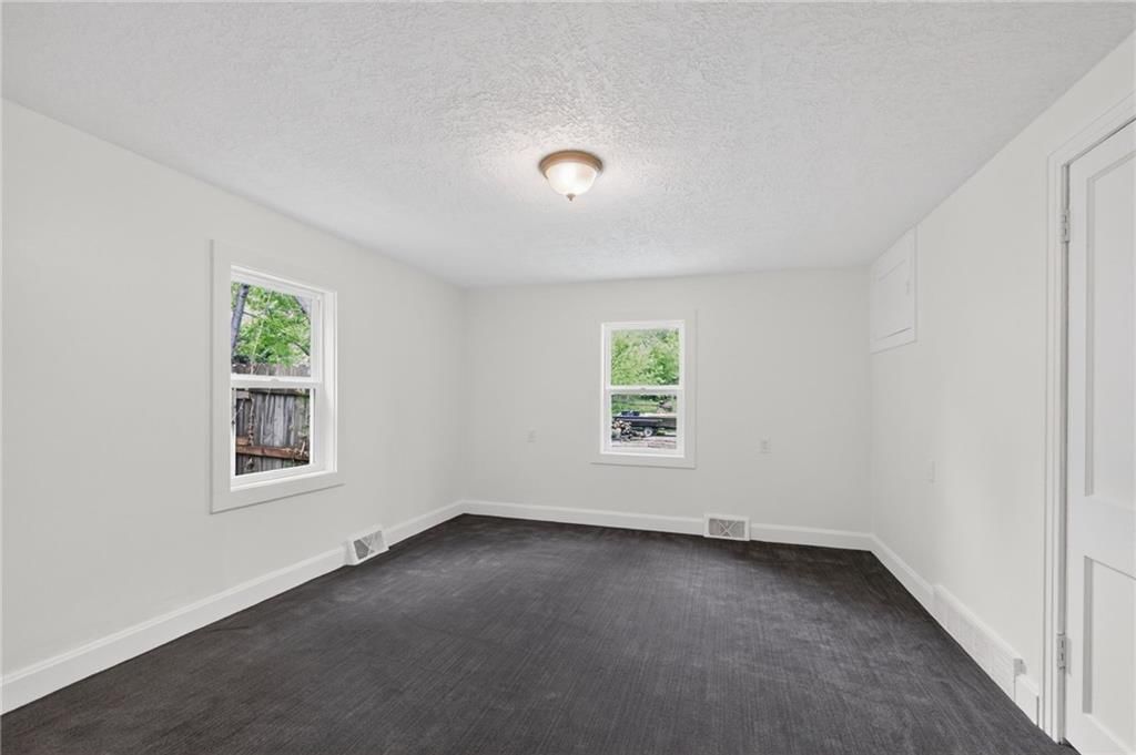 5915 Marion Avenue — photo 21