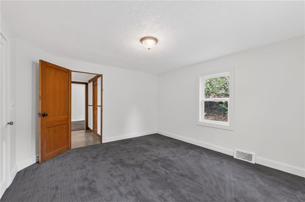 5915 Marion Avenue — photo 22