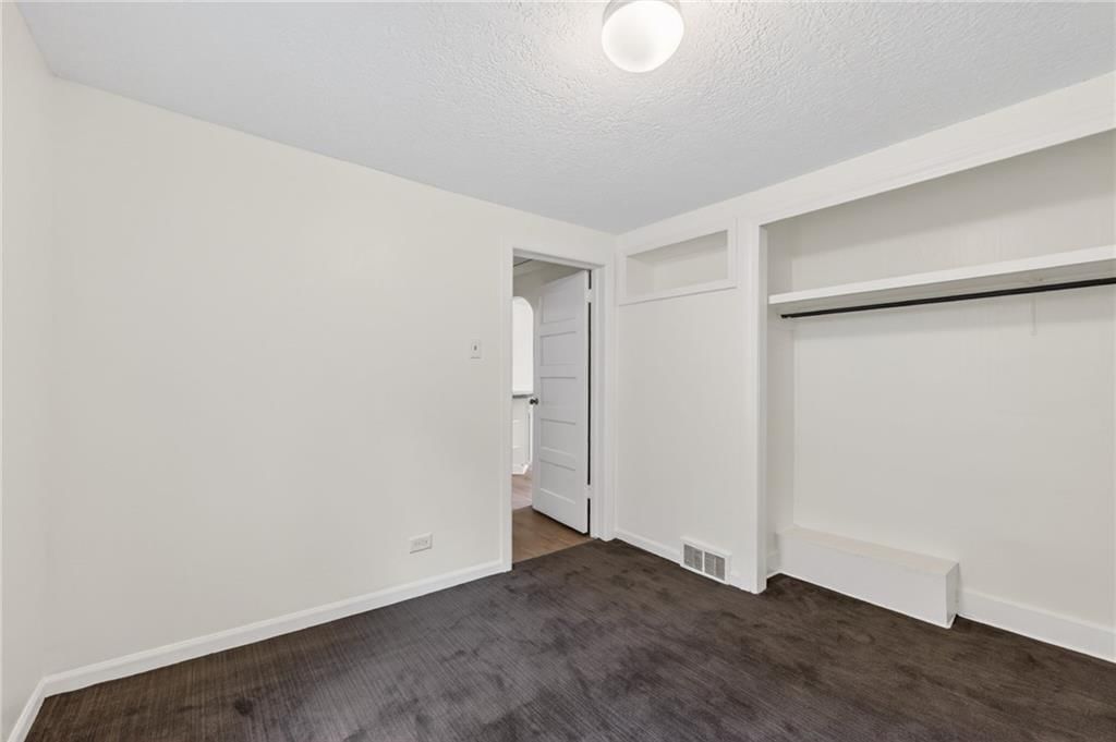 5915 Marion Avenue — photo 27