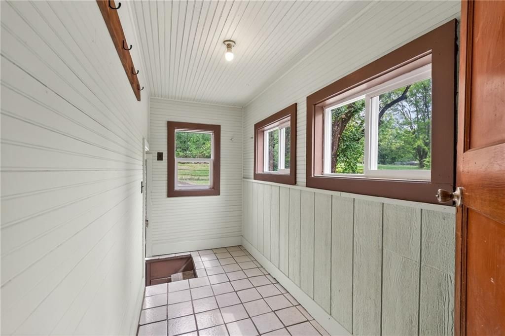 5915 Marion Avenue — photo 28