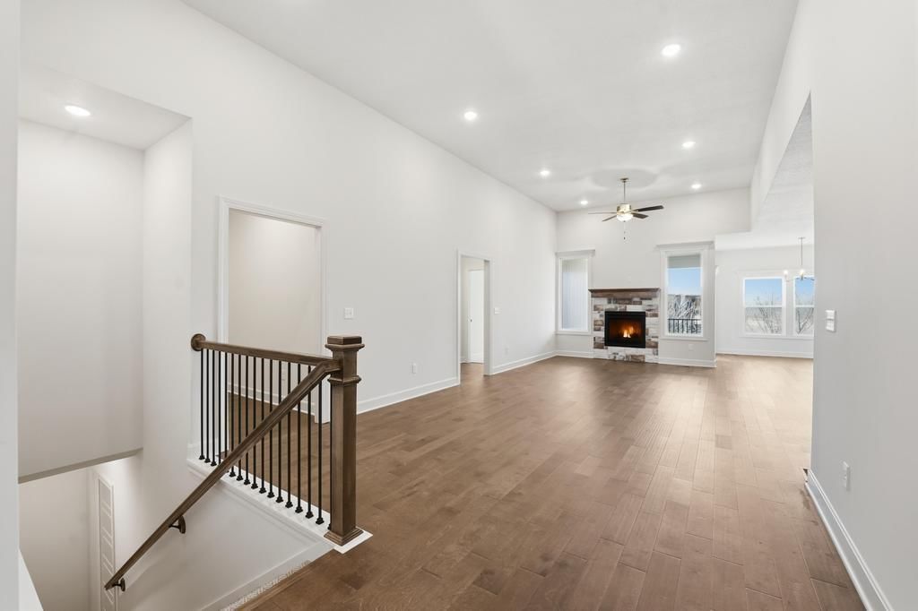 10022 N Oakland Avenue — photo 4