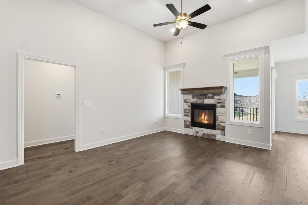 10022 N Oakland Avenue — photo 8