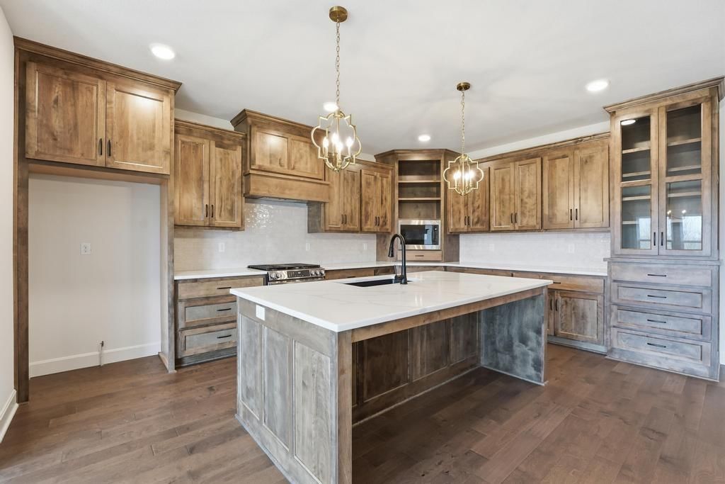 10022 N Oakland Avenue — photo 11