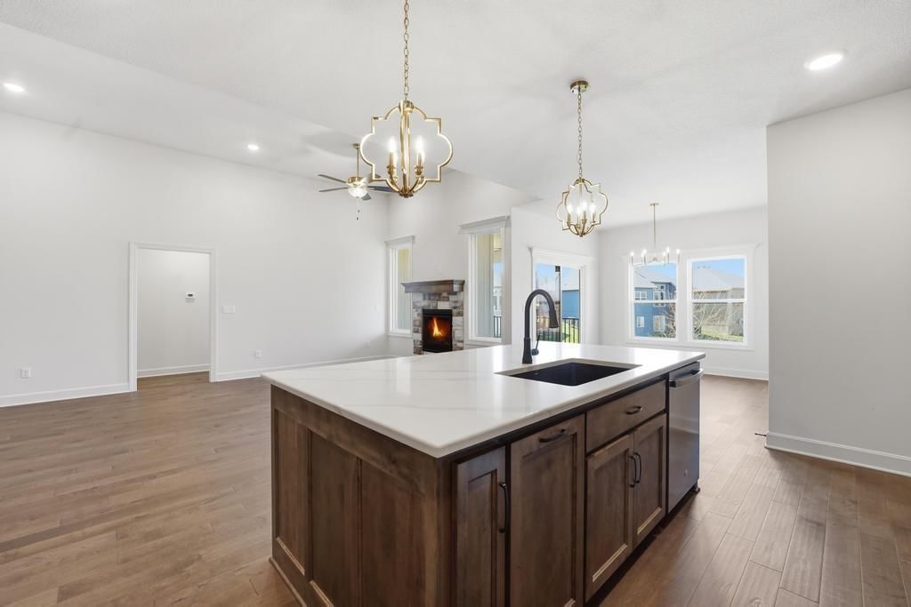 10022 N Oakland Avenue — photo 14