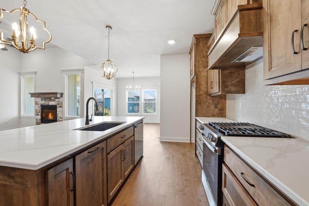 10022 N Oakland Avenue — photo 15