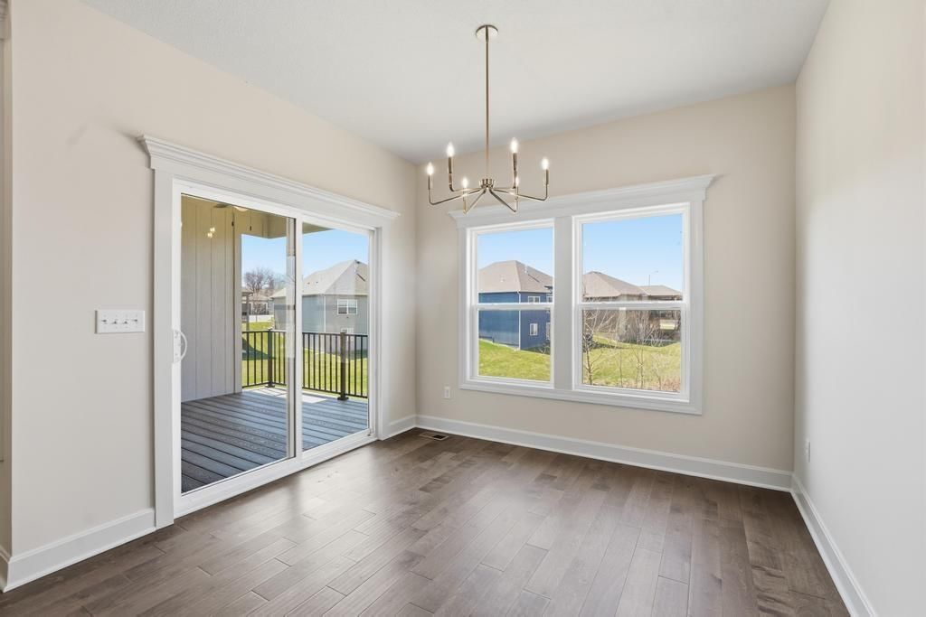 10022 N Oakland Avenue — photo 19