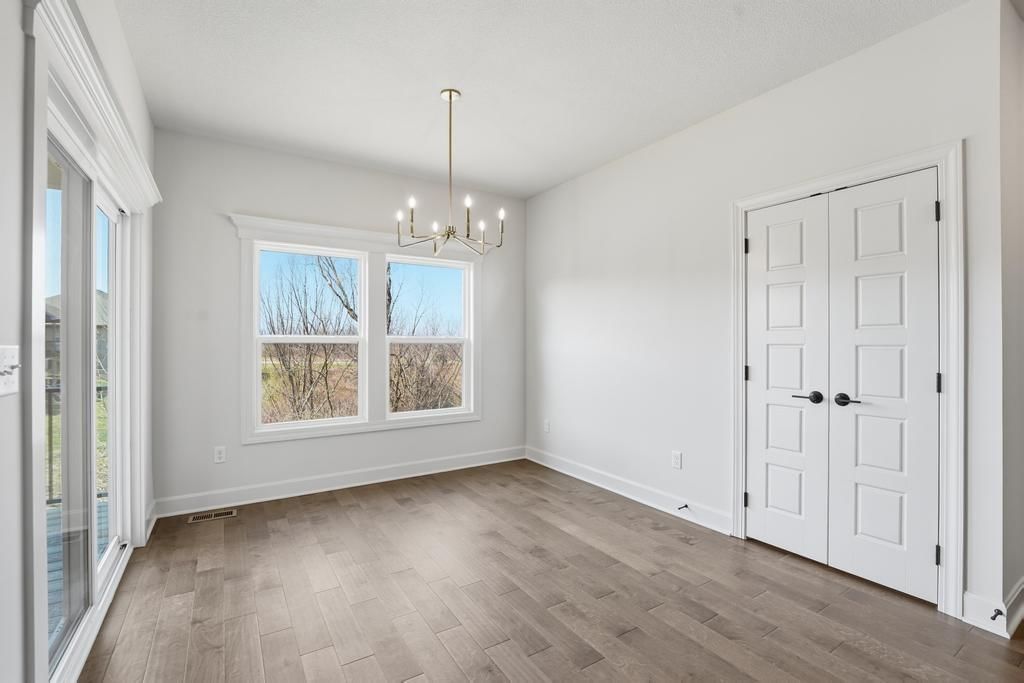 10022 N Oakland Avenue — photo 20