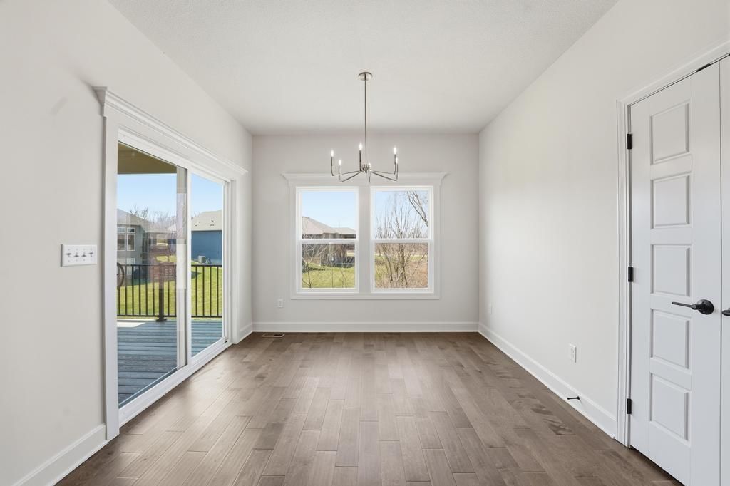 10022 N Oakland Avenue — photo 21