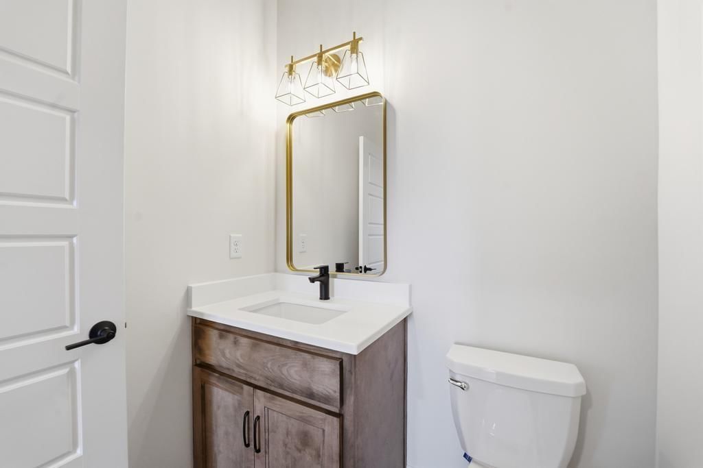 10022 N Oakland Avenue — photo 26