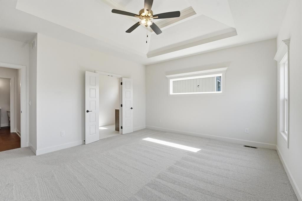 10022 N Oakland Avenue — photo 29