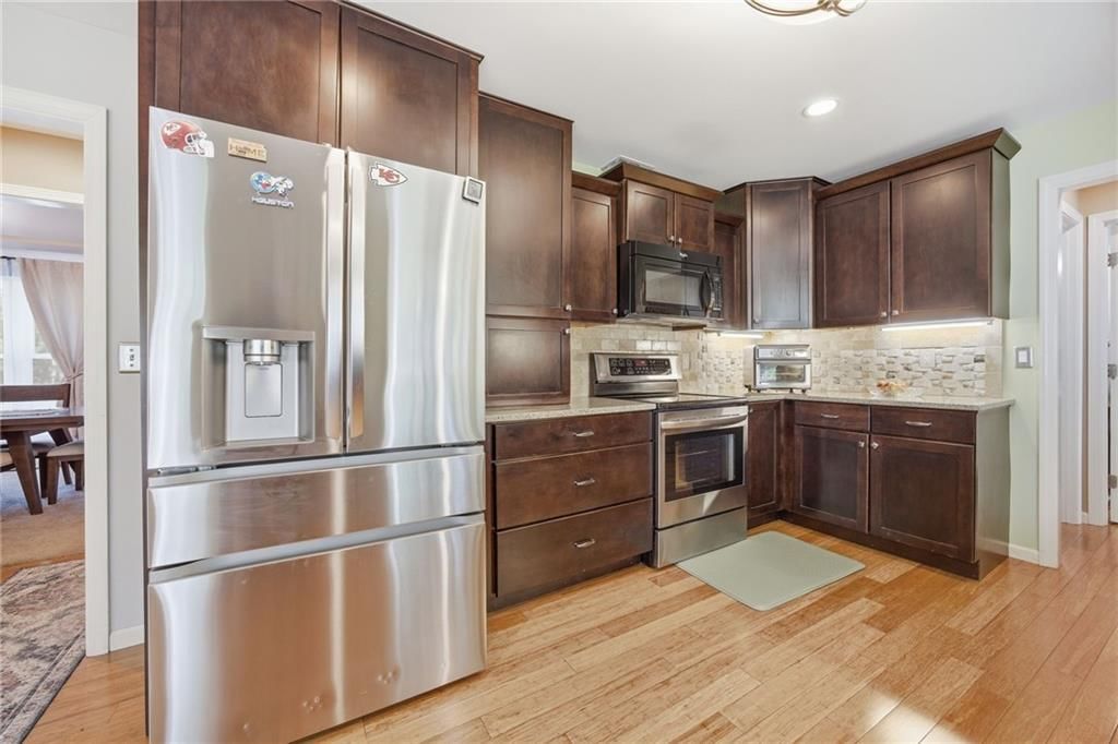 15506 W 92nd Place — photo 18