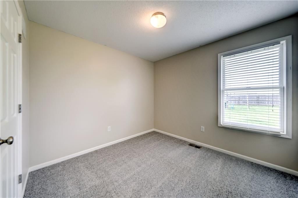 3725 N 152nd Court — photo 17