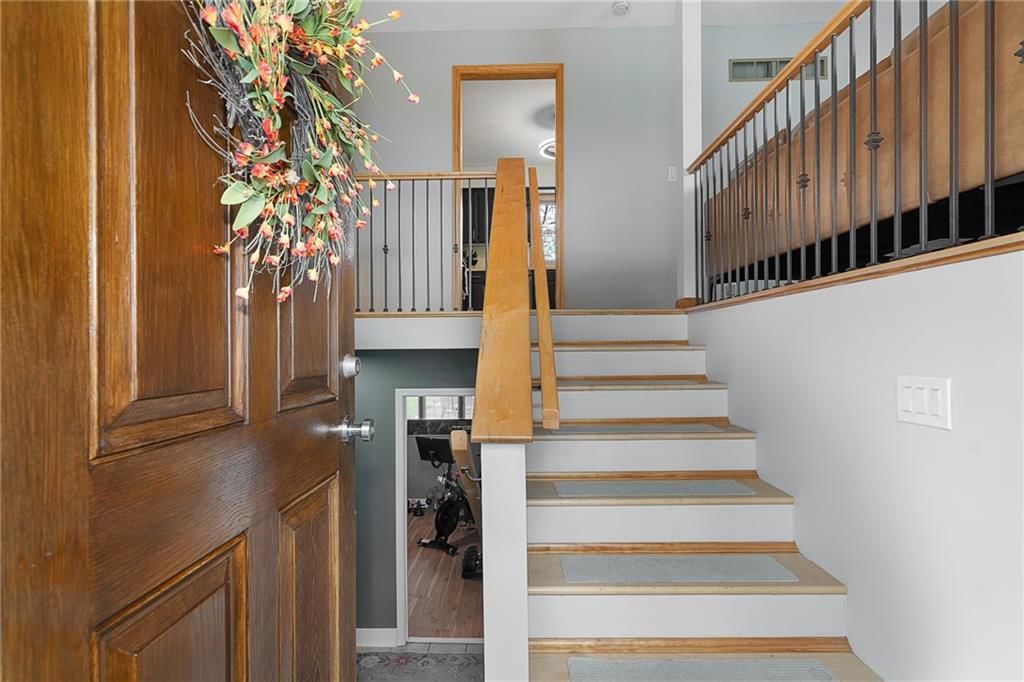 2913 Chisholm Drive — photo 3