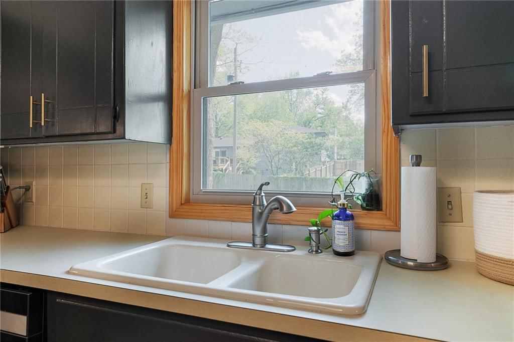 2913 Chisholm Drive — photo 14