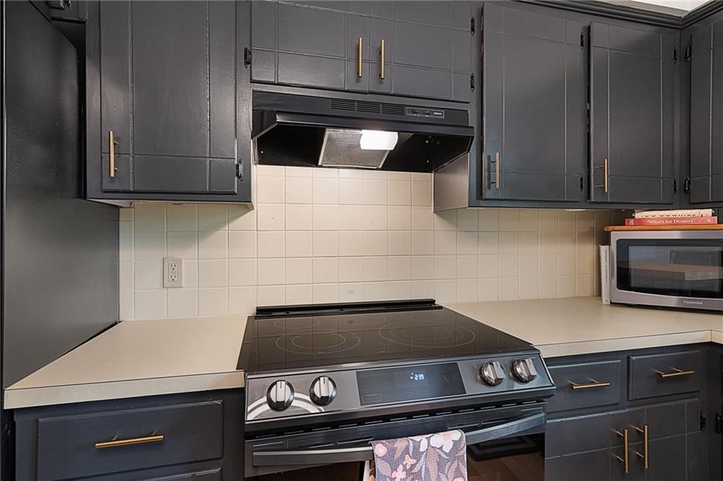 2913 Chisholm Drive — photo 15
