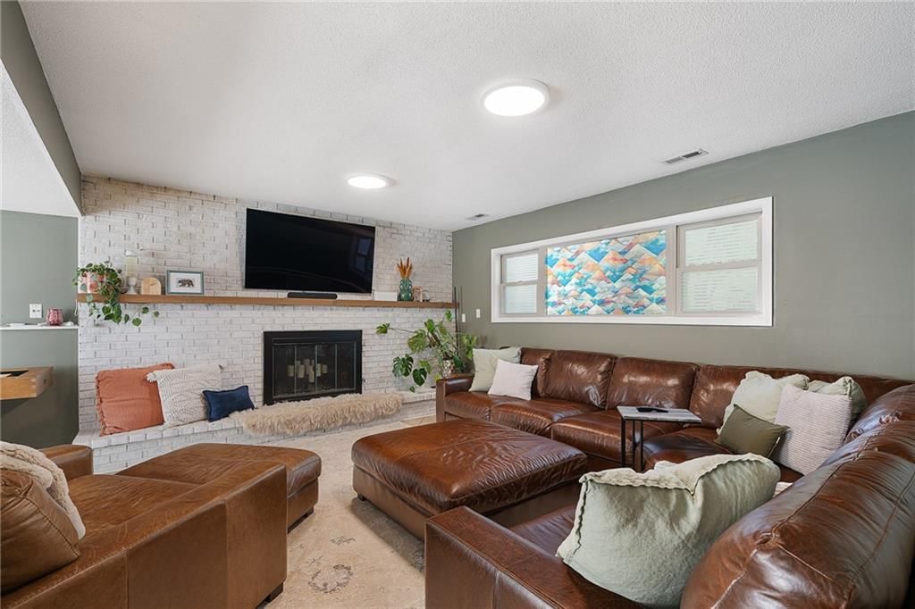 2913 Chisholm Drive — photo 26