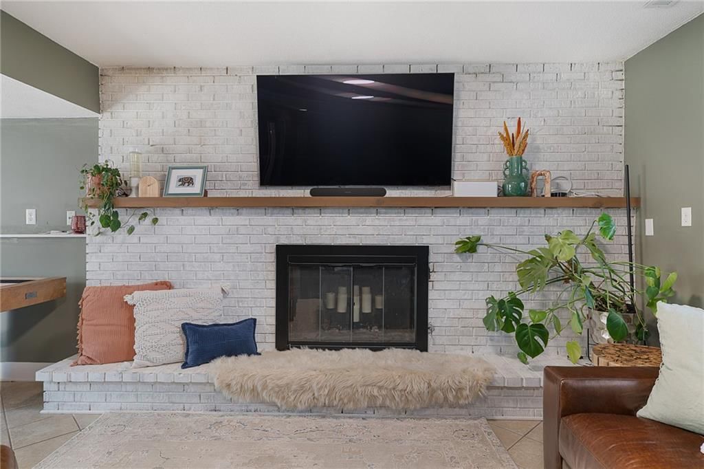 2913 Chisholm Drive — photo 29