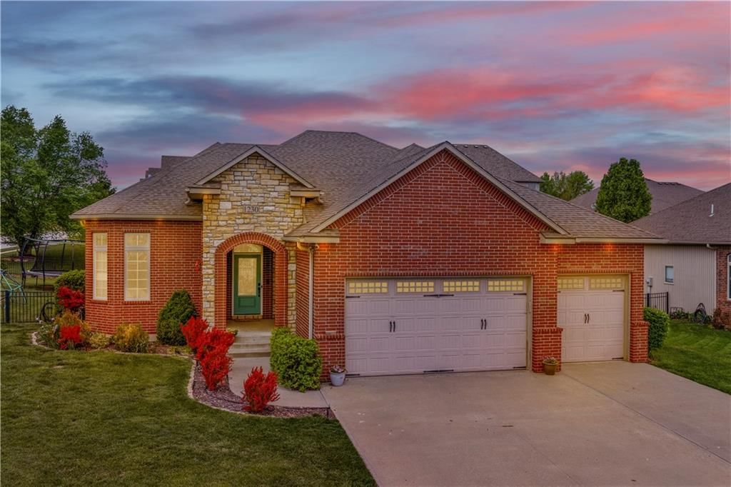 1230 Austin Court — photo 2