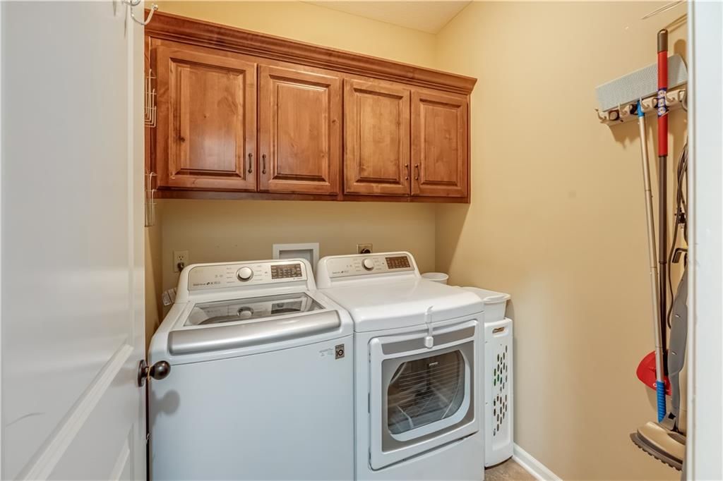 1230 Austin Court — photo 36