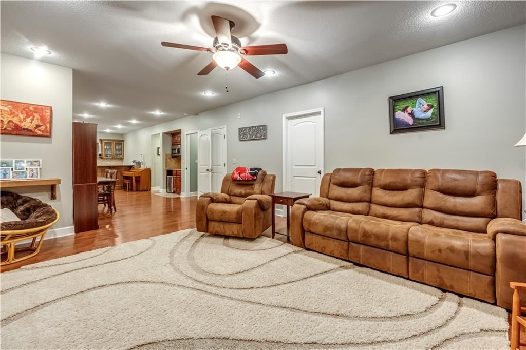 1230 Austin Court — photo 62