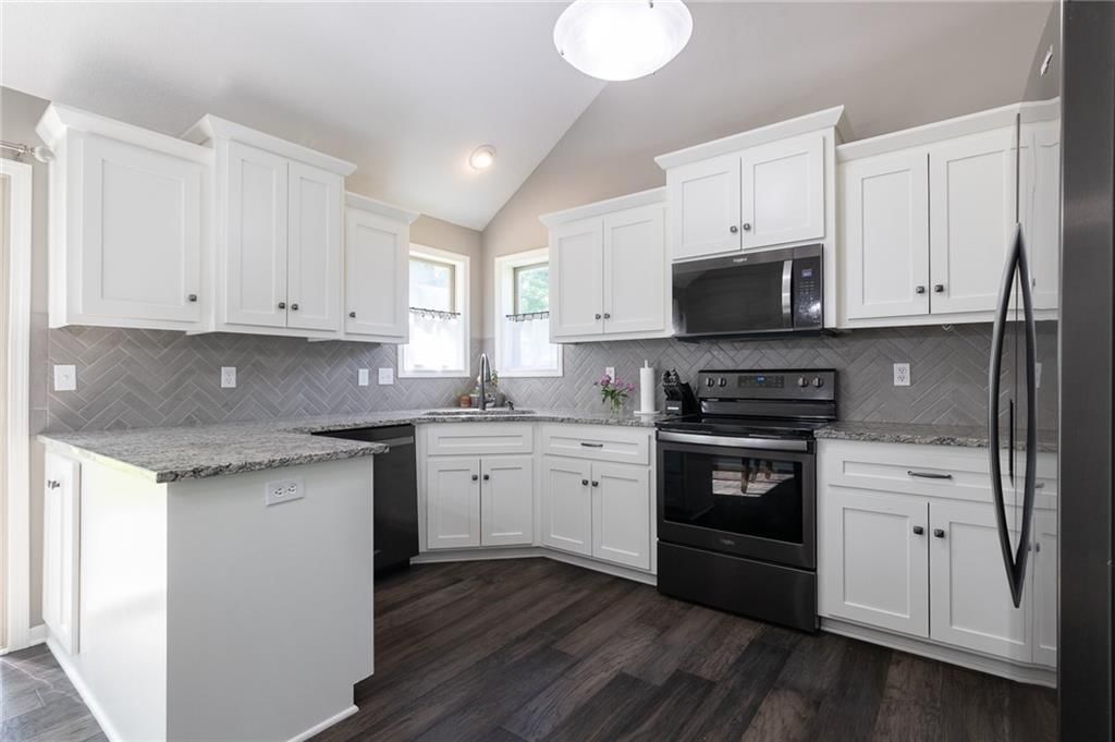 7309 NW Locust Drive — photo 10