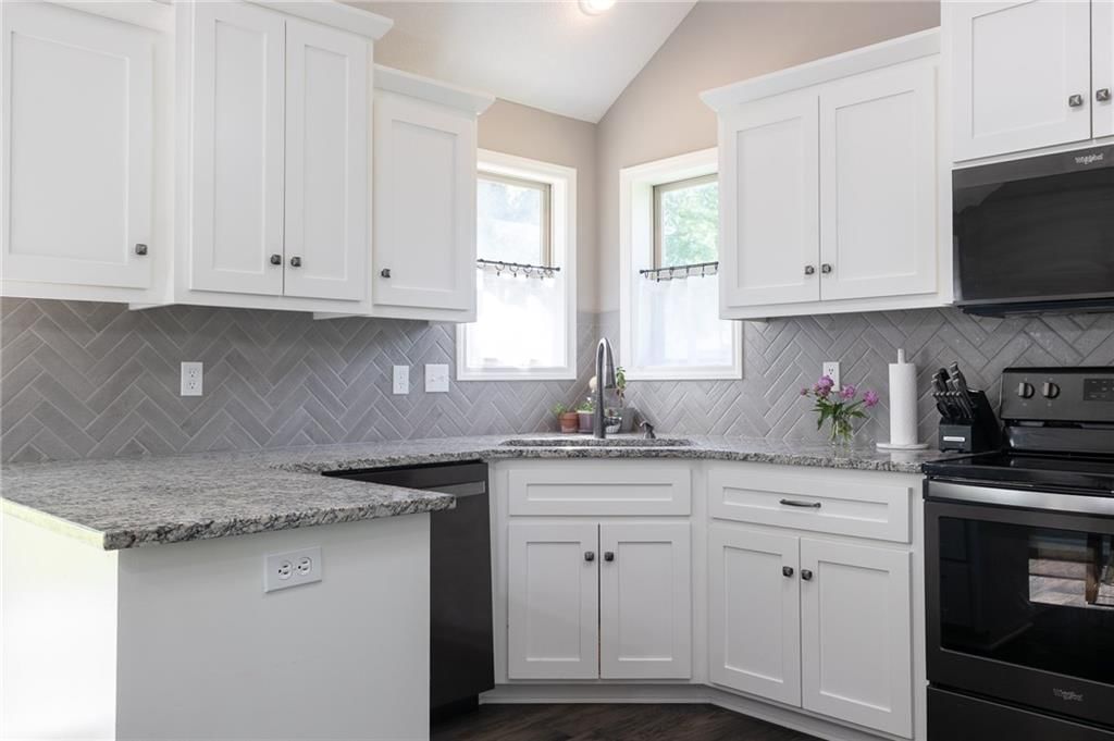 7309 NW Locust Drive — photo 11