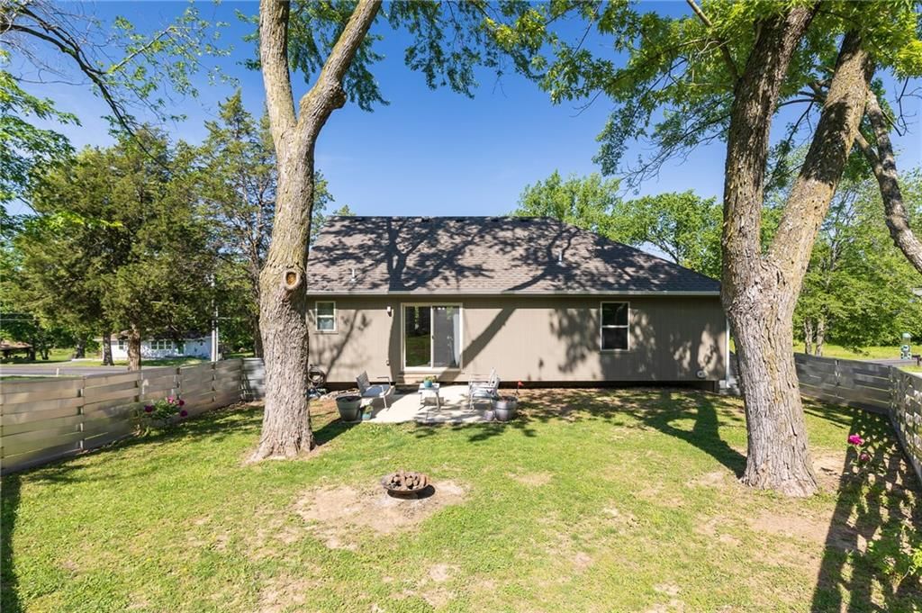 7309 NW Locust Drive — photo 29
