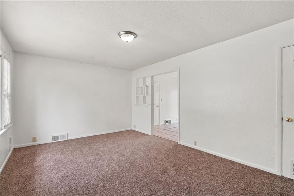 11115 Winchester Avenue — photo 7