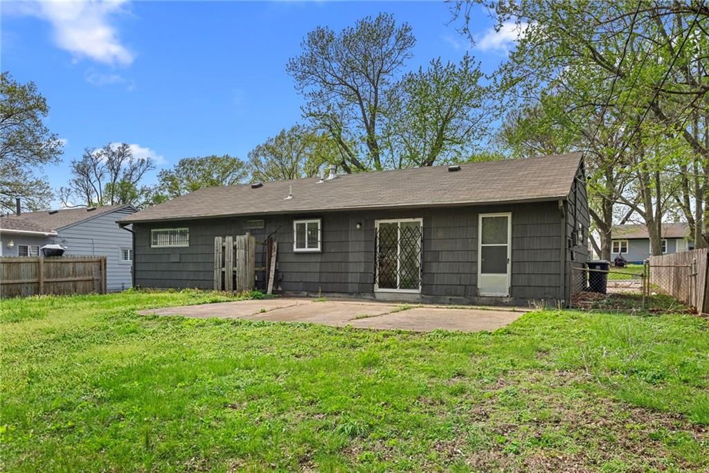 11115 Winchester Avenue — photo 25