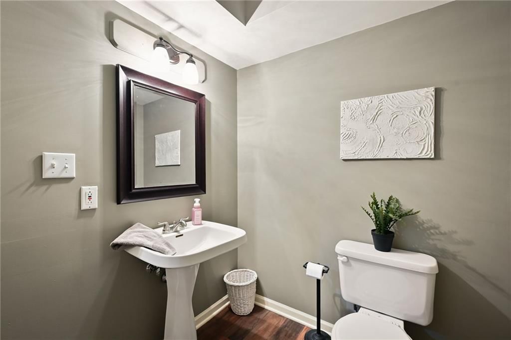14913 Benson Street — photo 50