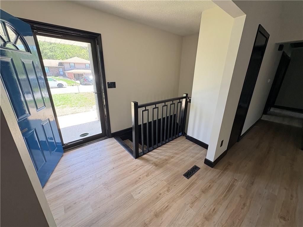 2405 SW Madrid Court — photo 5