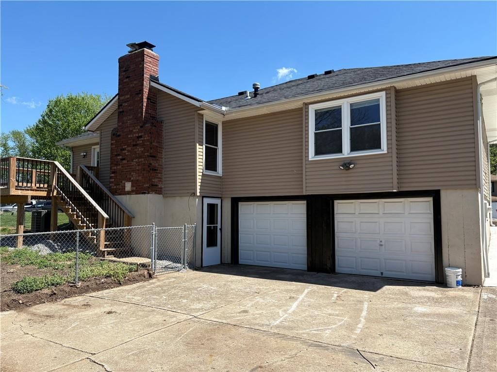 2405 SW Madrid Court — photo 21