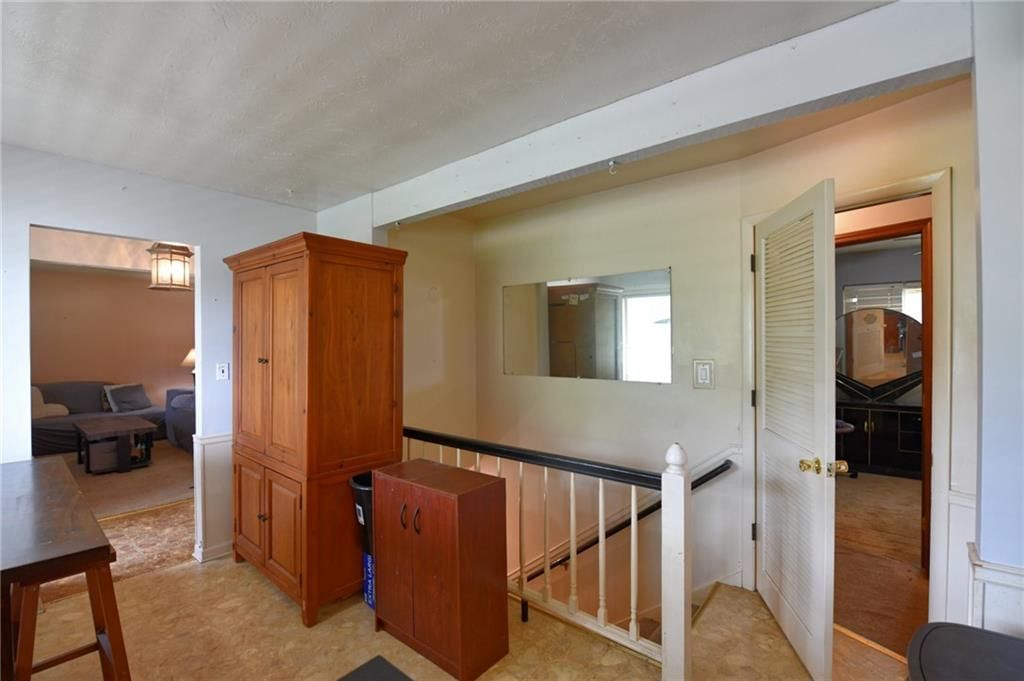 8000 Riverview Avenue — photo 5
