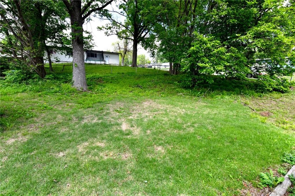 8000 Riverview Avenue — photo 15