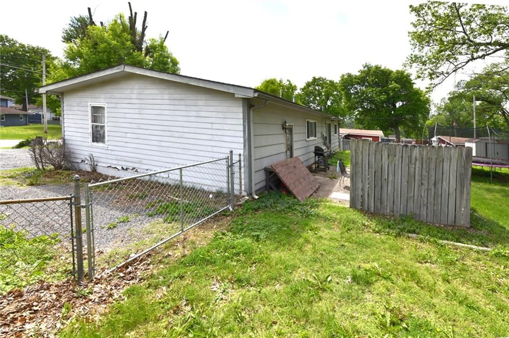 8000 Riverview Avenue — photo 16