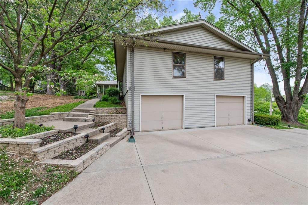 7610 NW Westside Drive — photo 4