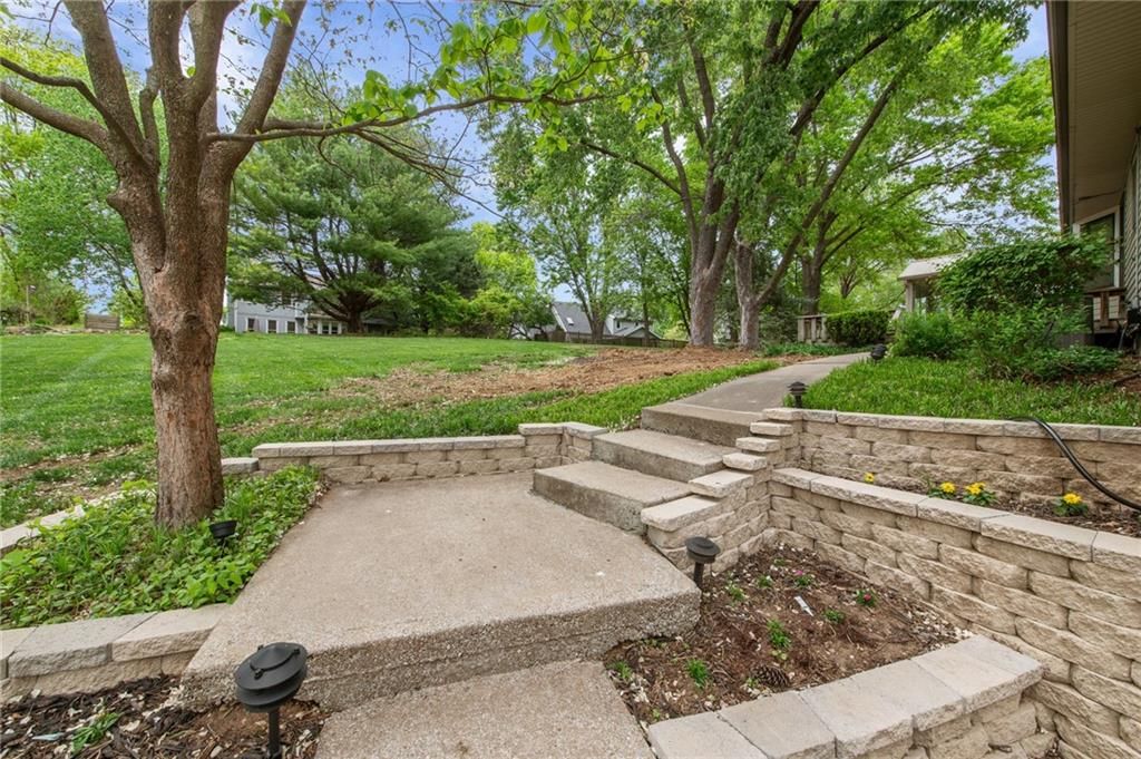 7610 NW Westside Drive — photo 5