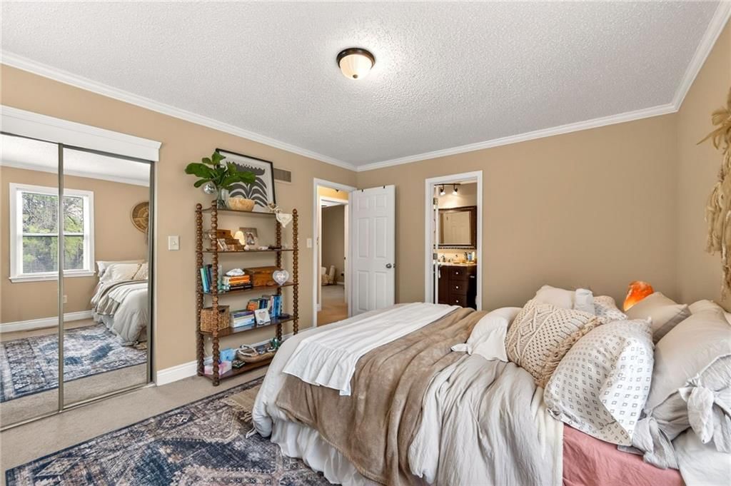 525 NE Noeleen Lane — photo 22