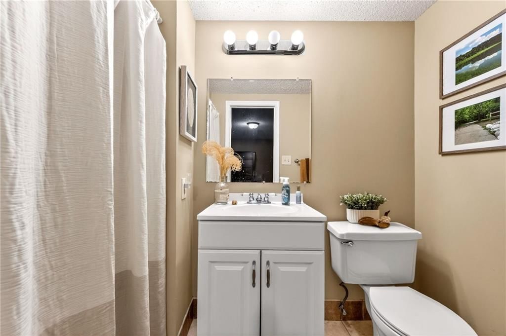 525 NE Noeleen Lane — photo 35