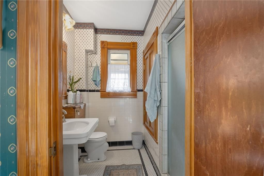 2521 Lafayette Street — photo 14