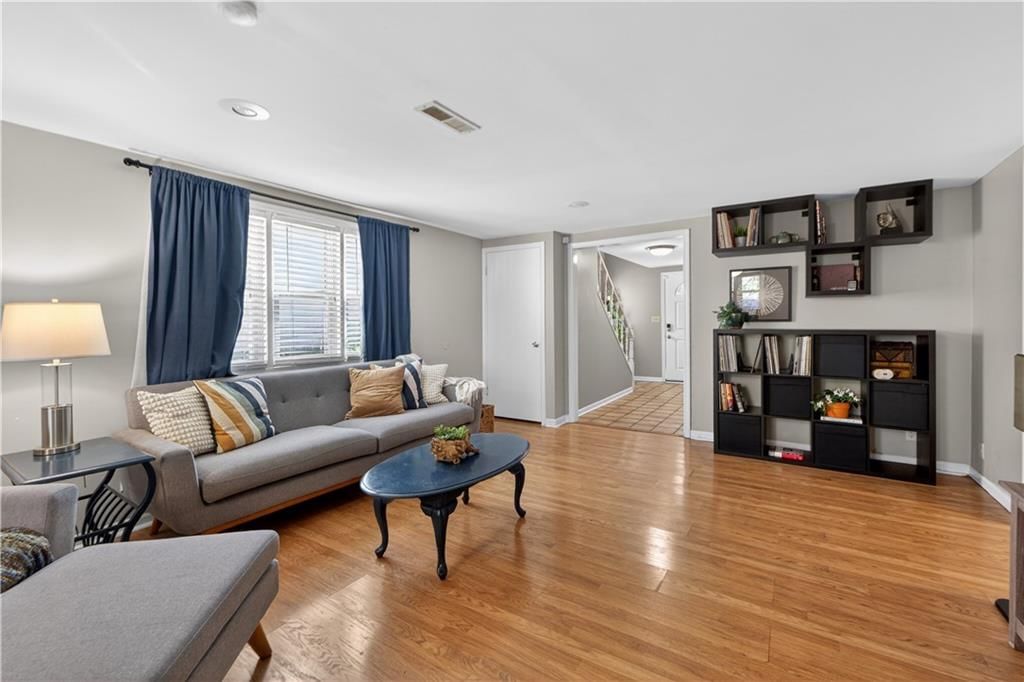 2901 S 50th Street — photo 33