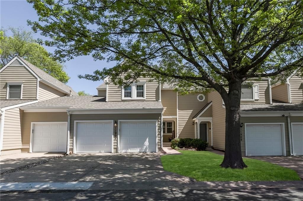 11905 Centennial Park Street, Overland Park, KS