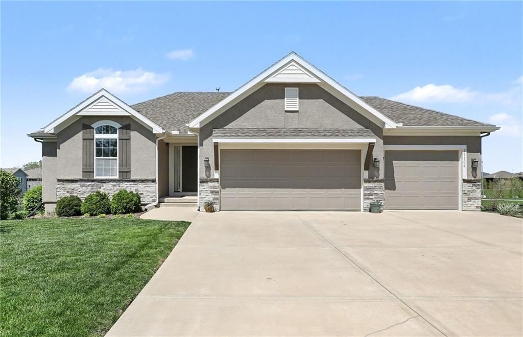 21106 W 190 Terrace, Spring Hill, KS