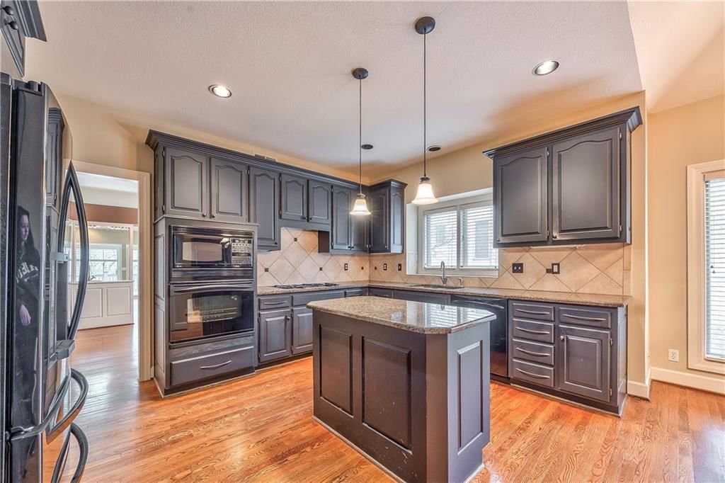 12452 Linden Street — photo 17
