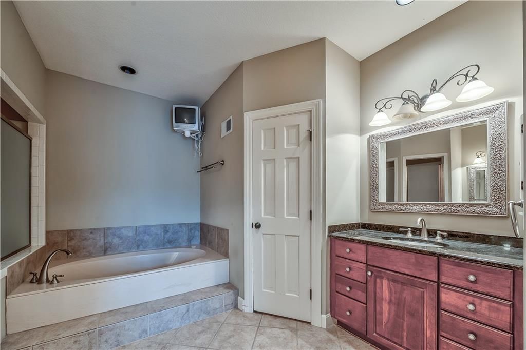 12452 Linden Street — photo 25