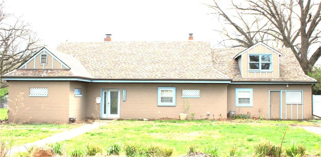 3102 Woodlawn Avenue — photo 1