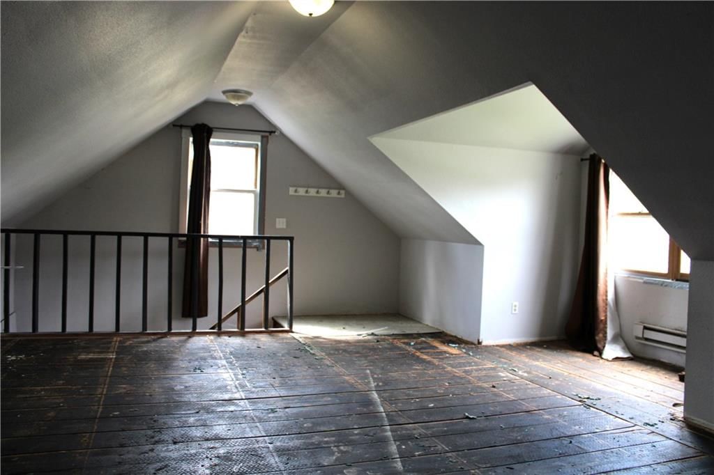 3102 Woodlawn Avenue — photo 11