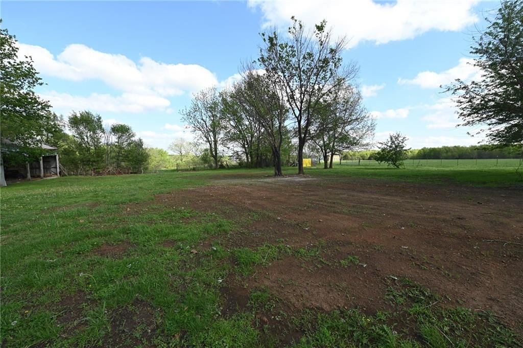 9351 S 2700 Road — photo 32